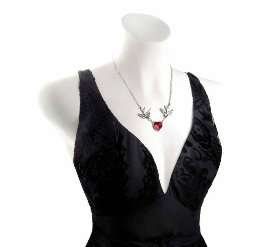 Ожерелье "Ласточкино сердце"